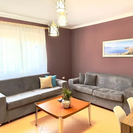 Aparthotel Family