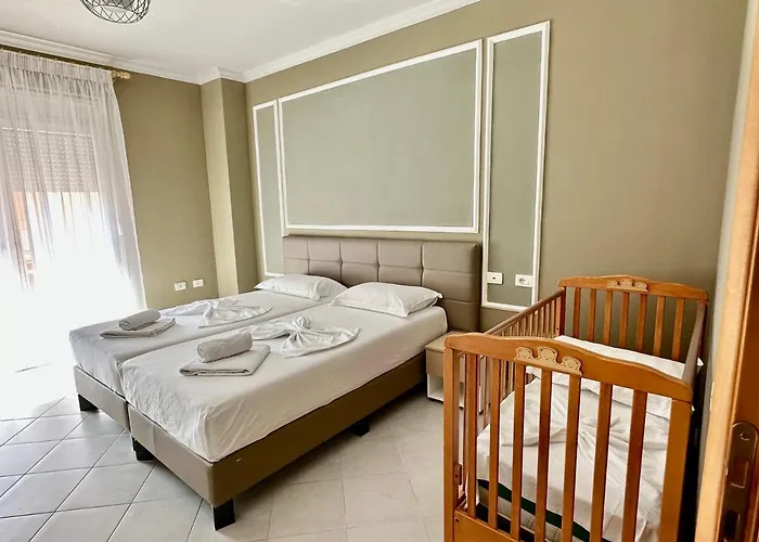 شقة فندقية Family فلورا